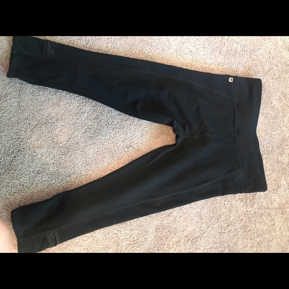 Fabletics workout leggings - Picture 2 of 3